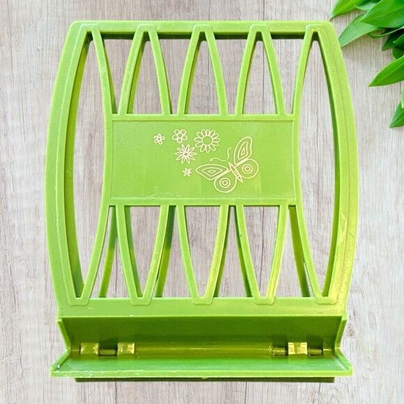 Vintage 1960's MCM Napkin Holder Avocado Green Plastic Butterfly - Picture 1 of 9